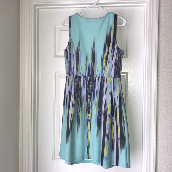 Apt 9 Dress w/ pockets - Picture 2 of 3